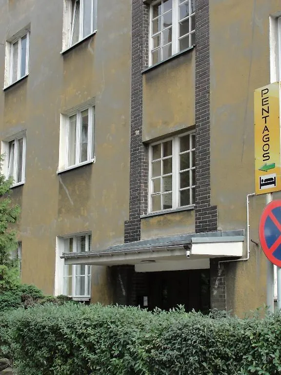 Pentagos Apartment Poznan Homestay